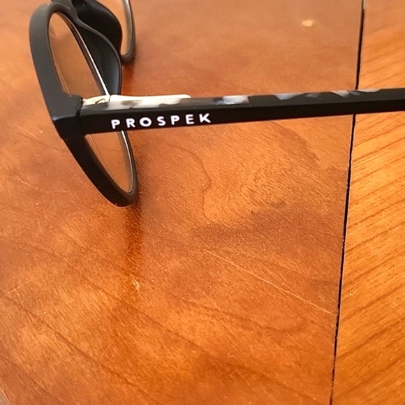 PROSPEK KIDS K317 BLUE LIGHT FILTER GLASSES - Picture 6 of 7